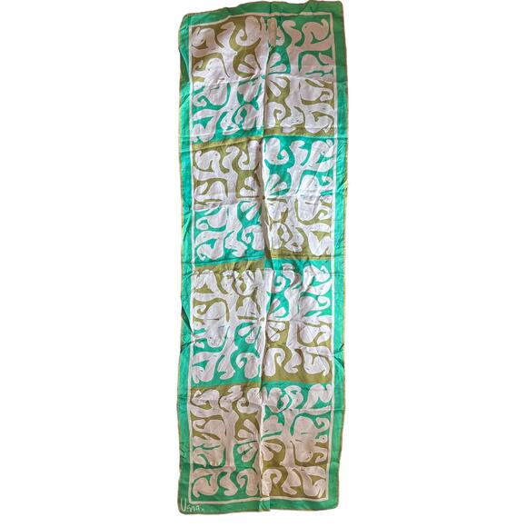 Vintage VERA Neumann Scarf ~ Signed ~ Green / Off White - Picture 1 of 6